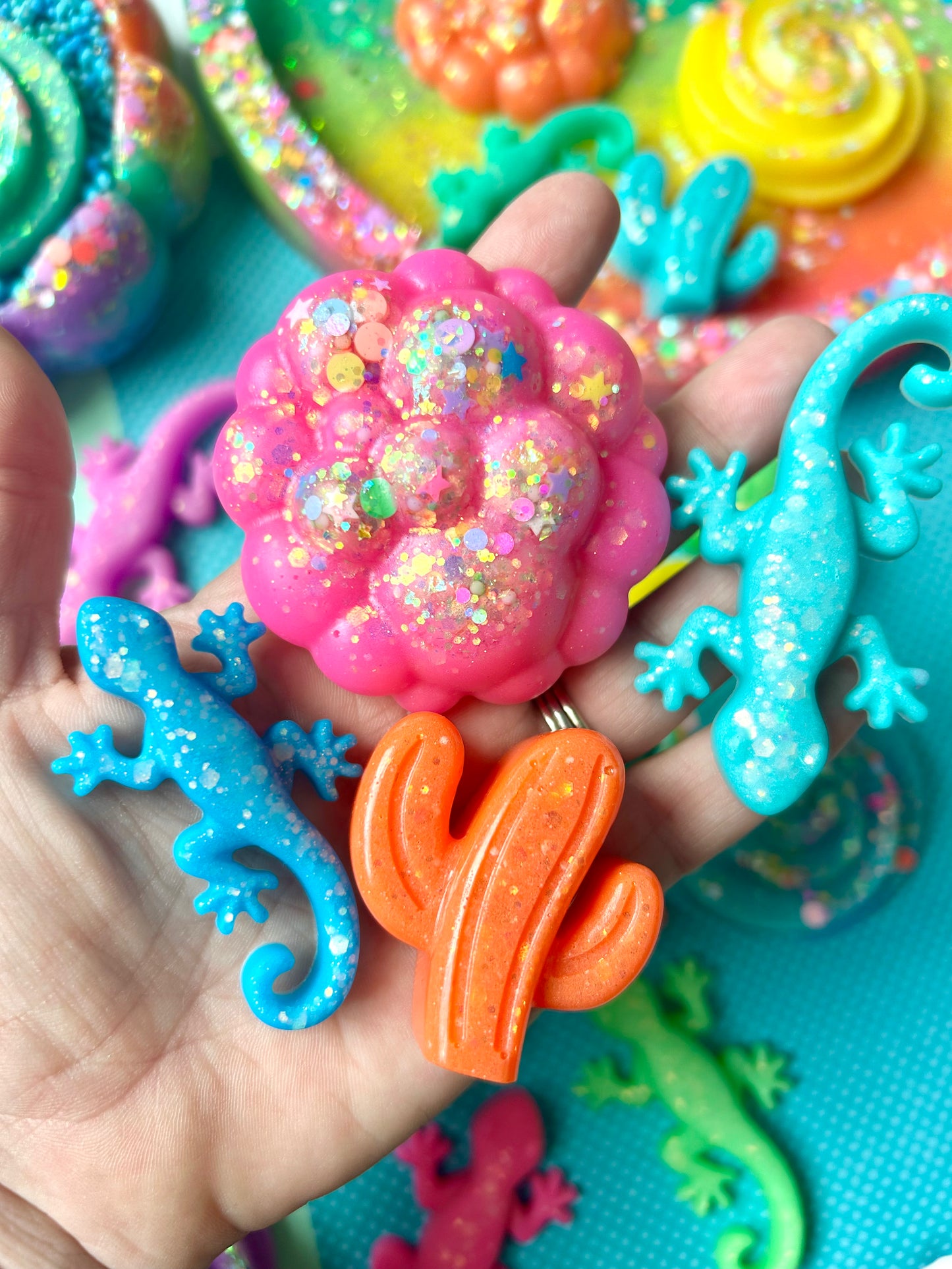 Poolside Friends Loose Parts