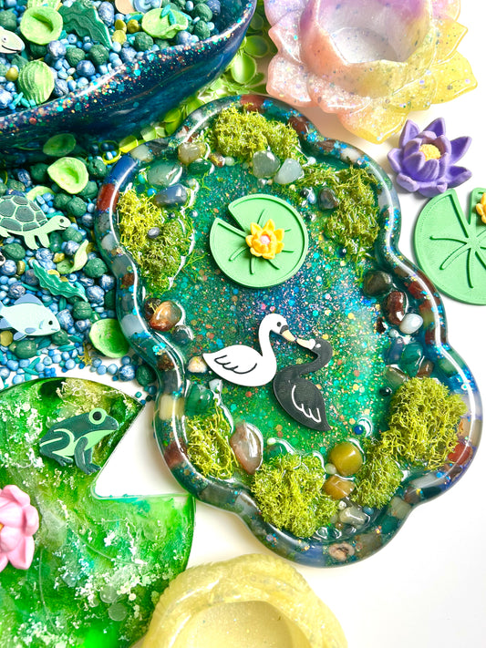 Mystic Marsh Pond Tray – Resin Sensory Tray with Moss and Pebbles, Nature Play Tray, Montessori Pond Setup