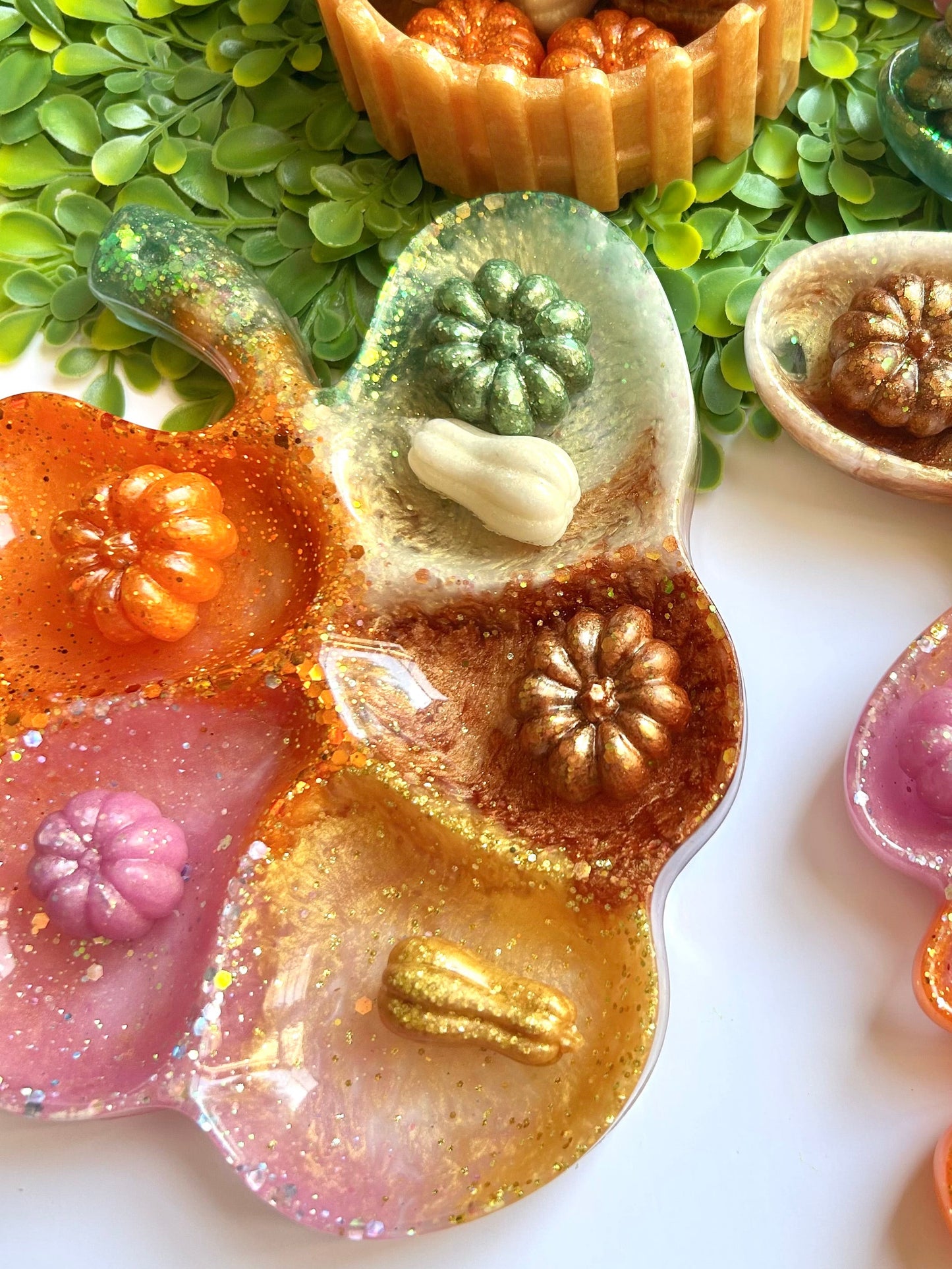 Leaf Trays