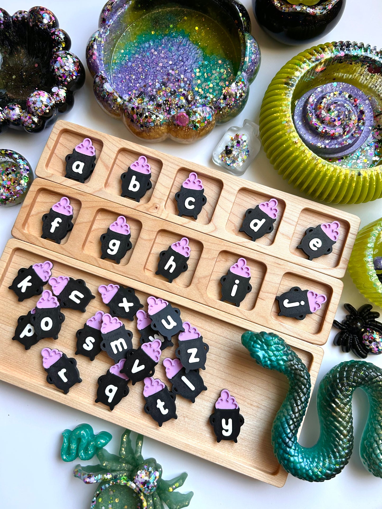 Cauldron Alphabet Set